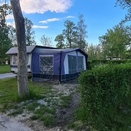 Lakokocsi 84 * Fonyód